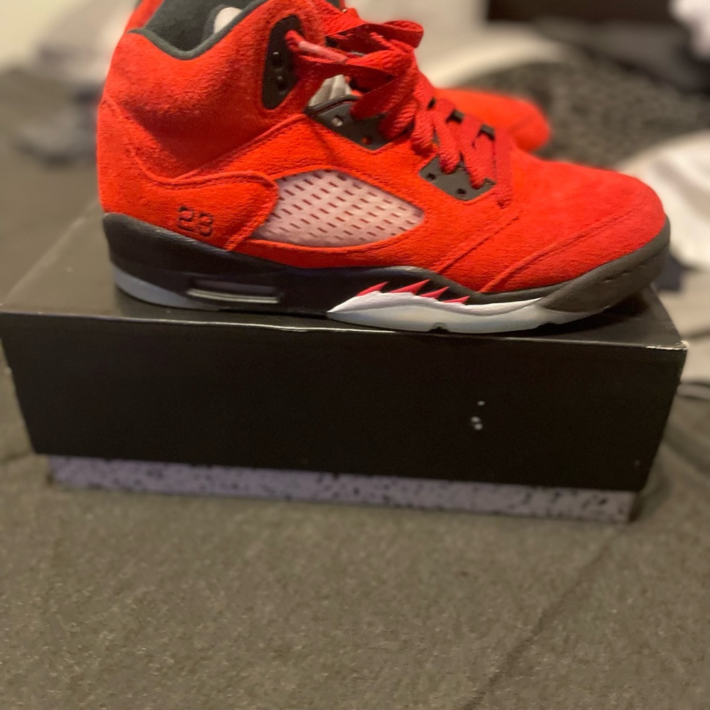 Jordan 5 raging bull 100% authentic